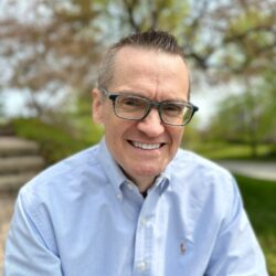 Andy Dahlen headshot